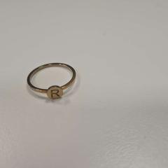 Bague, a été signalé par Breda University of Applied Sciences Mgr. Hopmansstraat utilisant iLost
