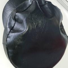 Vêtements - Lederen hoofddeksel, a été signalé par Regio Antwerpen - Brussel utilisant iLost