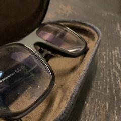 Gafas de sol, ha sido reportado por Attractie- & Vakantiepark Slagharen con iLost