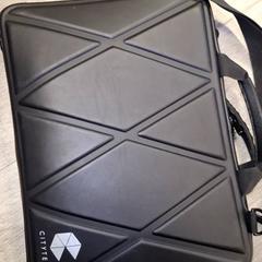 Notebook, jak nahlášeno Qbuzz DMG pomocí iLost