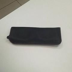 Custodia per gli occhiali Magic, come riportato da ilévia utilizzando iLost