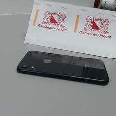 Mobilní telefon zwart iPhone, jak nahlášeno Gemeente Utrecht pomocí iLost