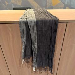 Kendő grijs, amint azt Van der Valk Hotel Deventer az iLost segítségével jelentette.