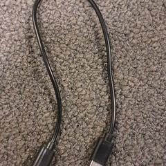 Cable usbc - usbc, as reported by Breda University of Applied Sciences Mgr. Hopmansstraat using iLost