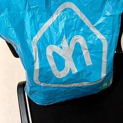 Bossa de plàstic AH, segons ha informat Qbuzz GD Groningen Peizerweg mitjançant iLost