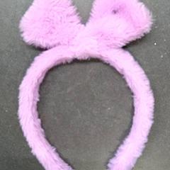 Haarband Roze, oortjes op band, a été signalé par IKEA Gent utilisant iLost