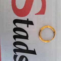 Goud (kleurige) oorbel a été signalé sur iLost