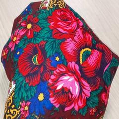 Ruházat - Sjaal, amint azt Centraal magazijn az iLost segítségével jelentette.