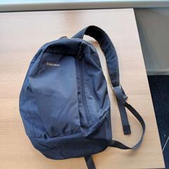 Mochila blauw, segundo informou UVO Vervoer usando iLost