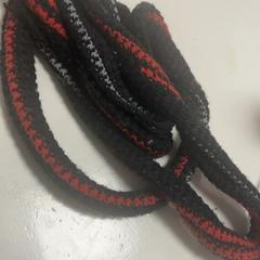 Xaile, como reportado por Koninklijk Theater Carré utilizando o iLost