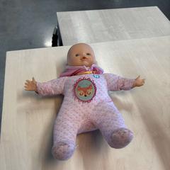 Poupée, a été signalé par IKEA Liège utilisant iLost