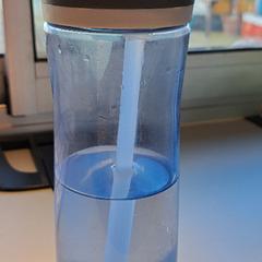 Dricksflaska, rapporterat av Madurodam med iLost