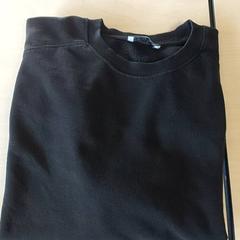 Kleding  - Trui zwart, gemeldet von Centraal magazijn über iLost