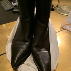 Sko, rapporterat av Van der Valk Hotel Amsterdam-Amstel med iLost