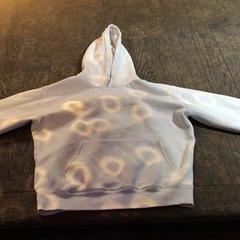 Camisola Witte trui, como reportado por De Heeren van Aemstel utilizando o iLost