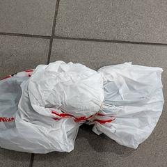 Borsa - Plastiek tas, come riportato da Regio Oost-Vlaanderen utilizzando iLost