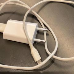 Adapter White, as reported by MEININGER Hotel Leipzig Hauptbahnhof using iLost