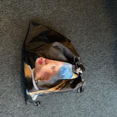 Bolso de mano, ha sido reportado por Breng Arnhem con iLost