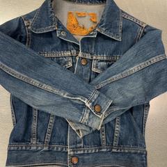 上着, jak nahlášeno IKEA前橋 pomocí iLost