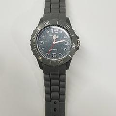 Horloge grijs rubberen band, merk TIME, a été signalé par Stad Hasselt utilisant iLost