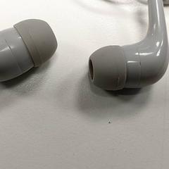 Elektronika - oortjes, amint azt Centraal magazijn az iLost segítségével jelentette.