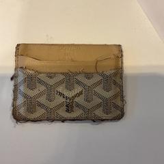 Pasjeshouder koops., zgłoszono przez Gemeente Amsterdam przy użyciu iLost