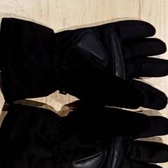 İLost kullanarak Regio Antwerpen - Brussel tarafından bildirildiği gibi Giyim Handschoenen