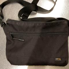 かばん・バッグ, segundo informou IKEA立川 usando iLost