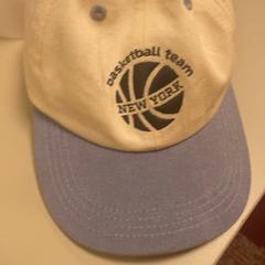 Gorra Wit, ha sido reportado por Pathé Schiedam con iLost