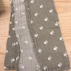 Tetra gris petit camion, rapporterat av IKEA Liège med iLost