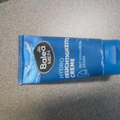 Denetarikoa - gelaatscrème, gisa salatu by Centraal magazijn iLost erabiliz