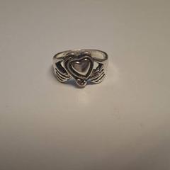 Jewelry zilverkleurig, as reported by TheaterHangaar using iLost