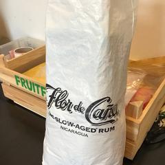 Saco de plástico, como reportado por Qbuzz U-OV utilizando o iLost