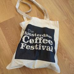 Tasje, amint azt Oranjebloesem az iLost segítségével jelentette.