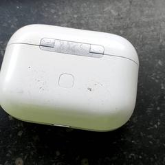 Électronique - Earpod etui wit, a été signalé par Regio Oost-Vlaanderen utilisant iLost