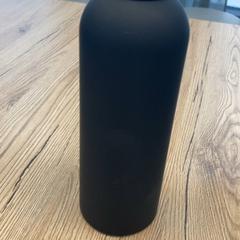 Fles Zwart, zoals gemeld door Pathé Delft met iLost