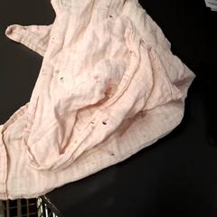 Lange, ha sido reportado por IKEA Paris - Plaisir con iLost