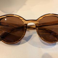 색안경, iLost를 사용하여 Inntel Hotels Utrecht Centre에 보고됨