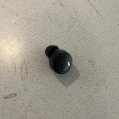 JLAB Bluetooth oortje, gerapporteerd met iLost