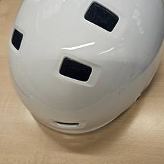 Přilba, jak nahlášeno IKEA Bratislava pomocí iLost