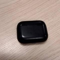 Earbud holder, as reported by Qbuzz Fryslân using iLost