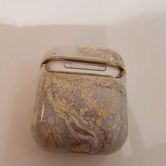 Air pods, as reported by allGo Almere using iLost