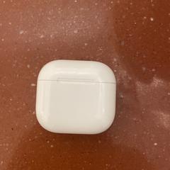 Apple AirPods 4, ako bolo nahlásené iLost