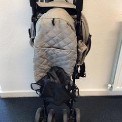 Carrinho de criança Grijs, como reportado por Gemeente Arnhem utilizando o iLost