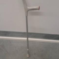 Béquille, a été signalé par IKEA Ringsaker utilisant iLost