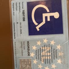 Gehandicapten parkeerkaart a été signalé sur iLost