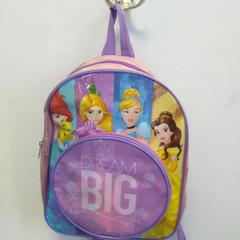 Tas, amint azt Hermes Eindhoven az iLost segítségével jelentette.