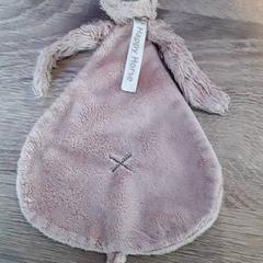 Konijn, amint azt EBS Tramplein az iLost segítségével jelentette.