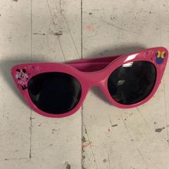 Sunglasses, as reported by Artis using iLost