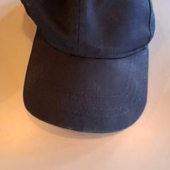 Gorra Zwart, ha sido reportado por Familiepark Drievliet con iLost
